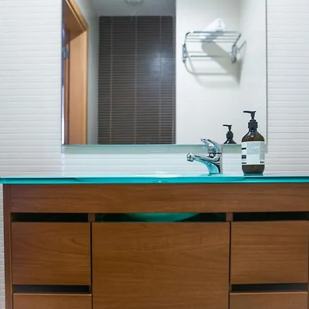 Lejlighed Picturesque & Modern 2 Bedroom Flat With Rooftop Pool In